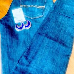 Lucky Brand Jeans w earrings
